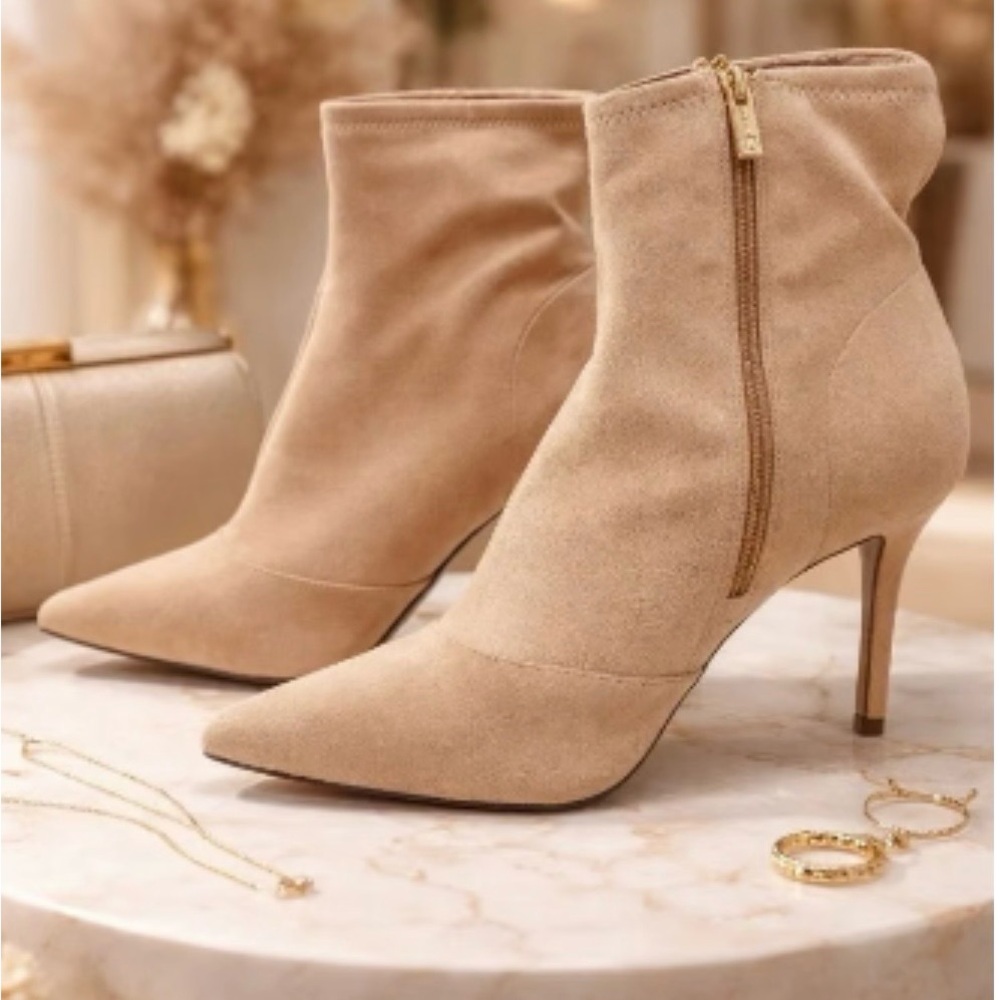 Like New Jessica Simpson “Alliy” booties.